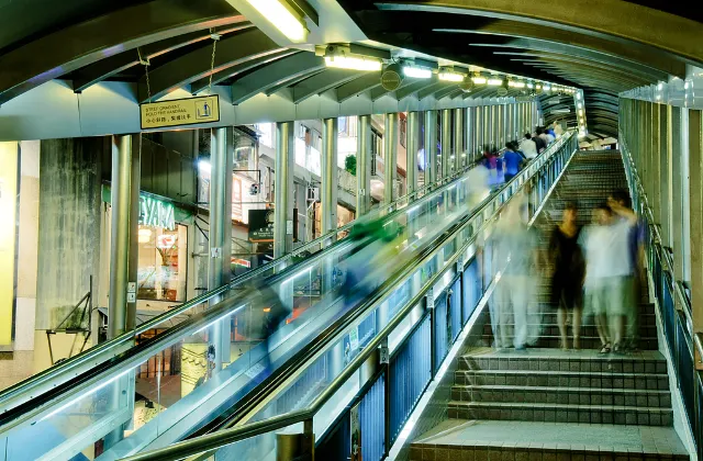 hong kong central mid levels escalator