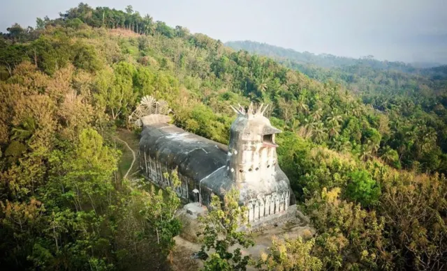 gereja ayam view