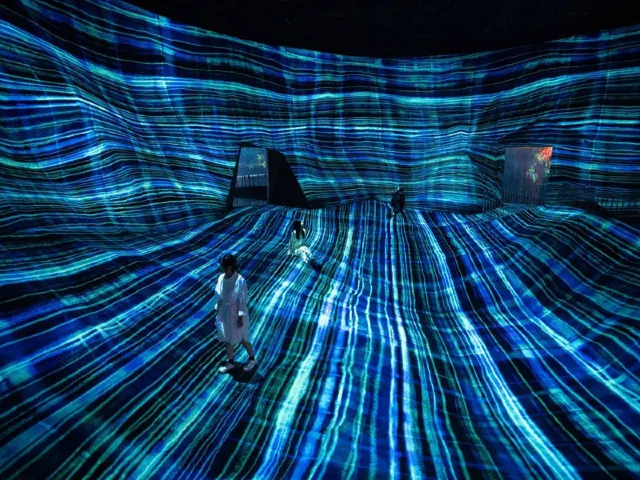 teamLab 超自然空間