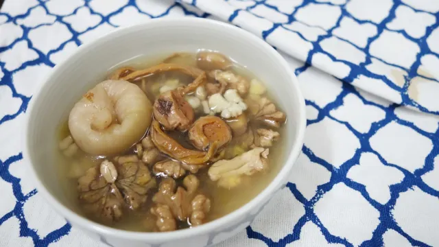 立冬湯水 · 淮山蓮子合桃鱸魚湯