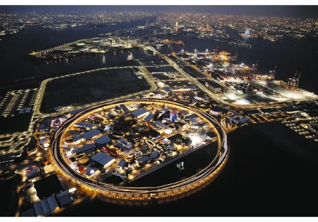 屋根リングライトアップ