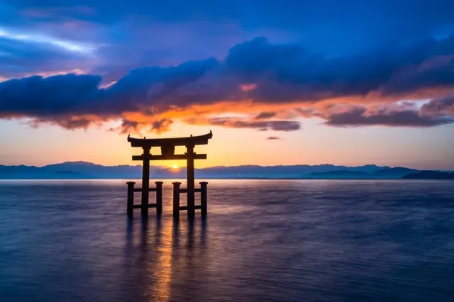 白鬚神社