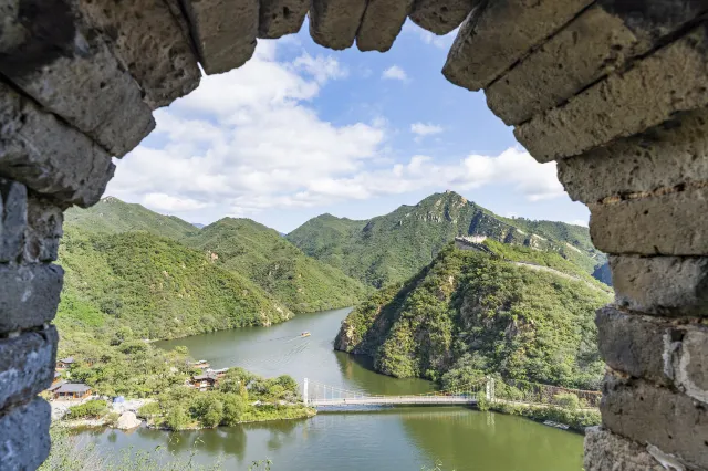 Huanghuacheng section of the Great Wall of China
