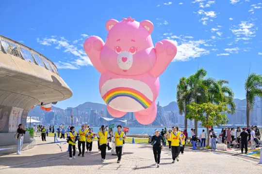 Merry Balloon Parade1