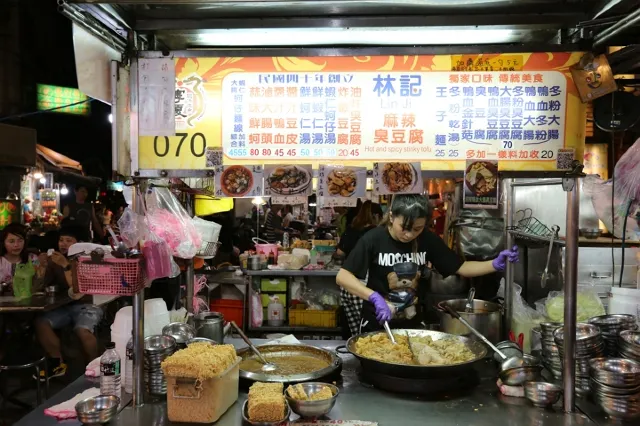 [닝샤 야시장 맛집] 대만 닝샤 야시장에서 꼭 맛봐야 할 11가지! 미슐랭 굴전, 지파이, 고구마볼 등 먹거리 추천