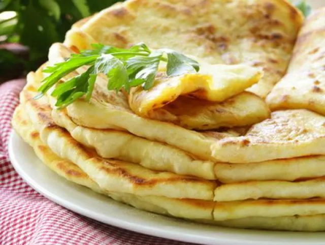 Хычины с сыром и картофелем