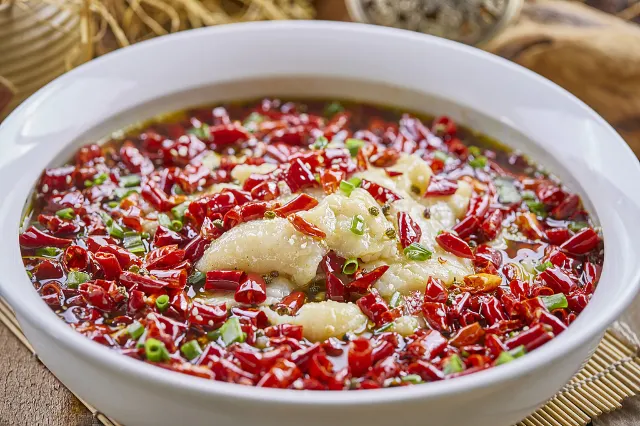 Шуйчжу юй (水煮鱼, Shuǐzhǔyú)