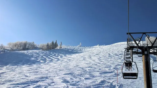 HACHI 高原滑雪場＆HACHI 北高原滑雪場