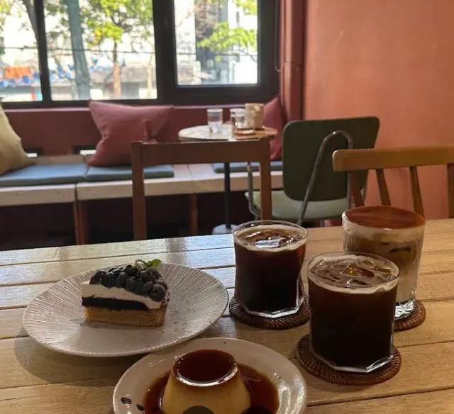 弌弌咖啡 Ichi Cafe