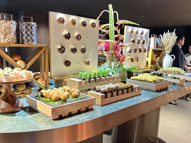 PARKROYAL COLLECTION Kuala Lumpur Breakfast