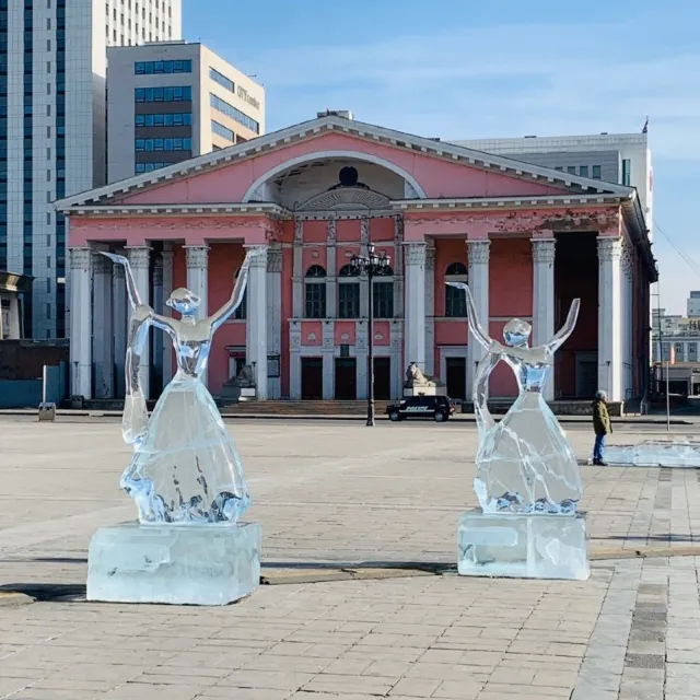 울란바토르 여행 수흐바타르 광장