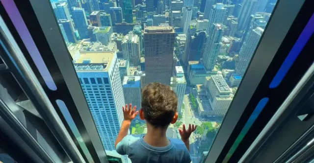 Essentials to Pack for a Day at 360 Chicago Observation Deck