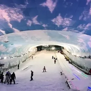 深圳滑雪場2026 華發冰雪世界9月29日已開業！全球最大室內滑雪場！附7大深圳室內滑雪場，交通、門票、設施全攻略！