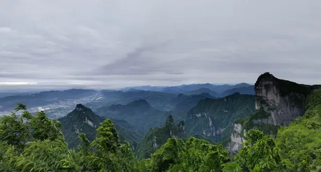 천문산