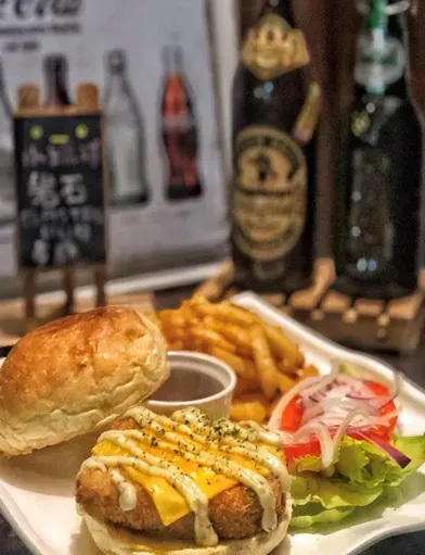 ロックアメリカンレストラン