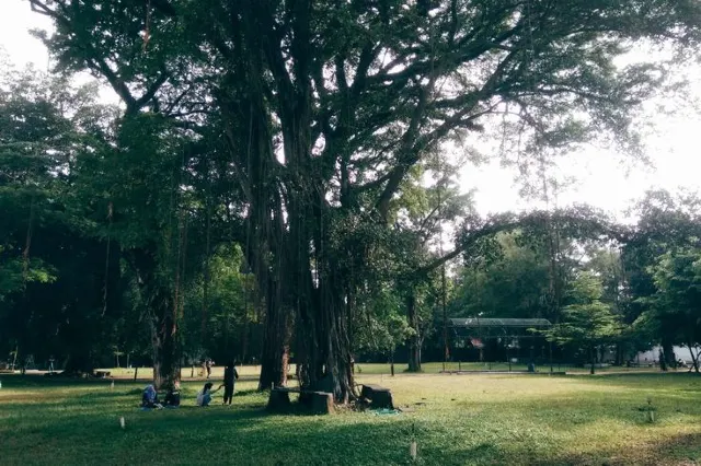 balekambang park photo