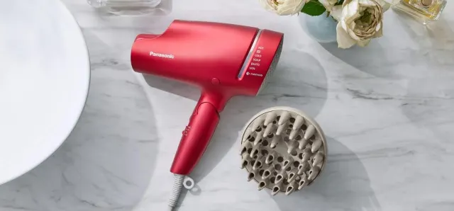 Panasonic 奈米水離子吹風機