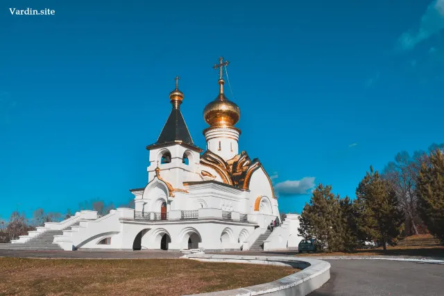 Храм Преподобного Серафима Саровского в парке