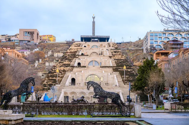 Каскад в Ереване