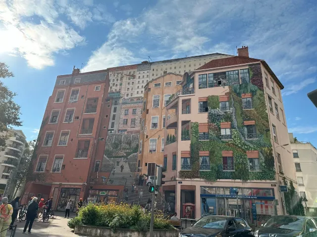 Фрески (Муралы) в Лионе