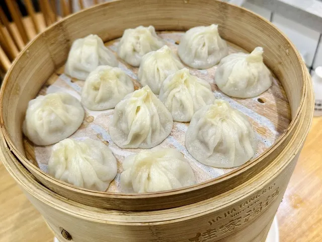 jia jia tang bao restaurant xiaolongbao basket