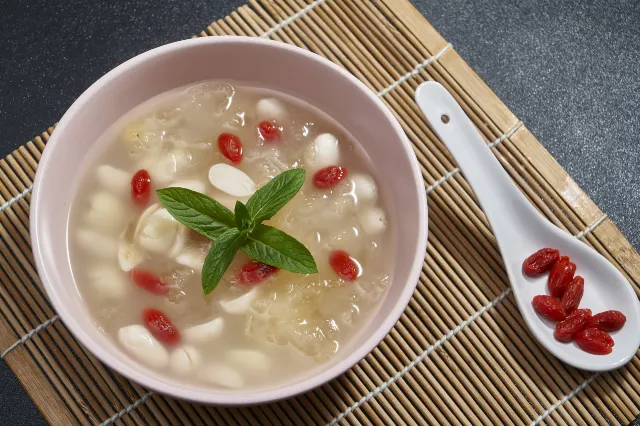 百合蓮子銀耳粥