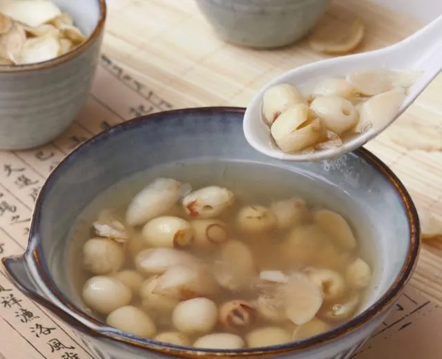 白露湯水 - 蓮子百合湯