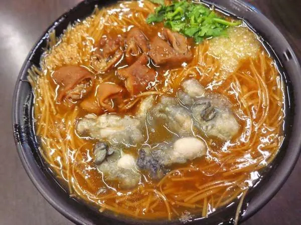 紅門大腸蚵仔麵線,魯肉飯