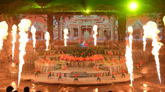xishuangbanna china dai minority cultural show