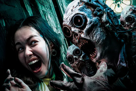 恐怖工廠～絕望的殭屍之旅～