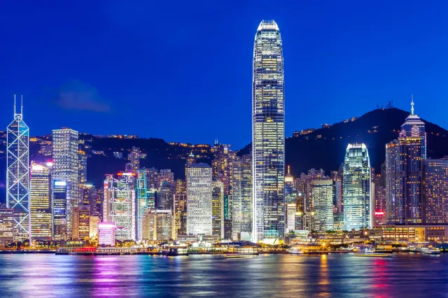 維多利亞港夜景與中環天際線