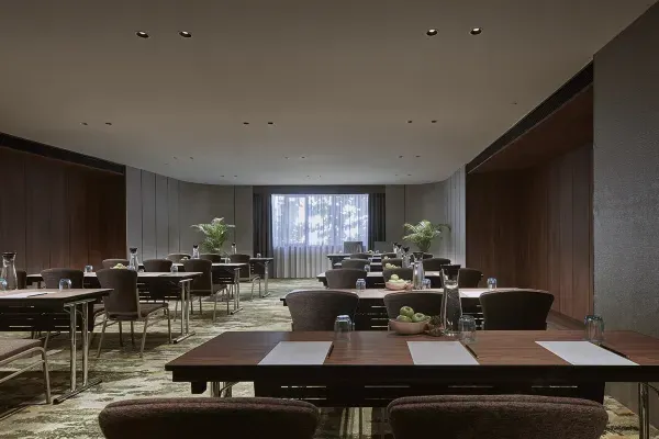 Meeting & multi-fuction spaces