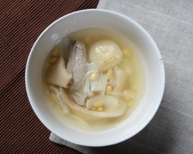 鮮百合淮山無花果黃豆湯