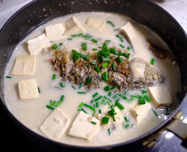 秋分湯水 - 鯽魚豆腐湯
