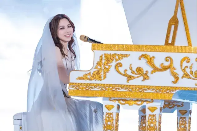 G.E.M concert on stage