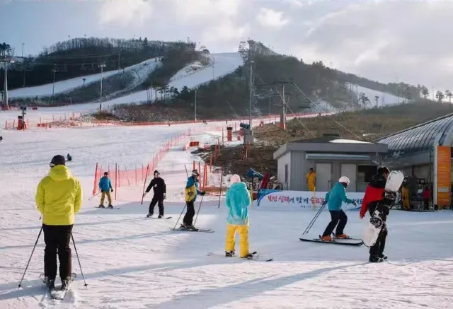 芝山森林度假村滑雪場