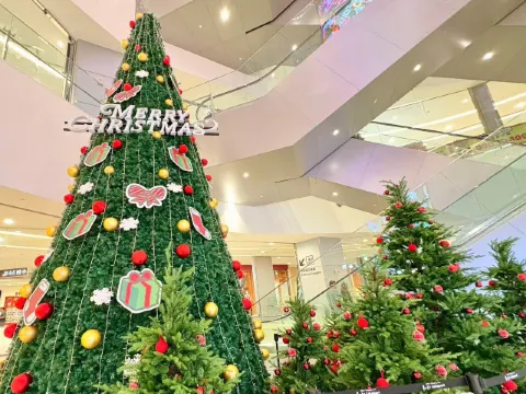 台北市 LaLaport 南港 聖誕夢幻小鎮