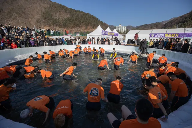 송어 맨솝잡기