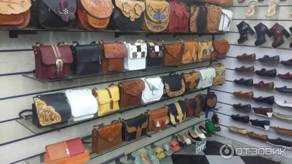 Магазин кожаных вещей в Хургаде