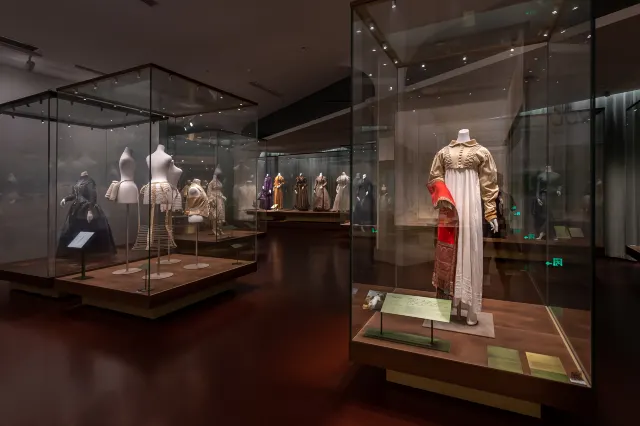 Hangzhou China China National Silk Museum displays