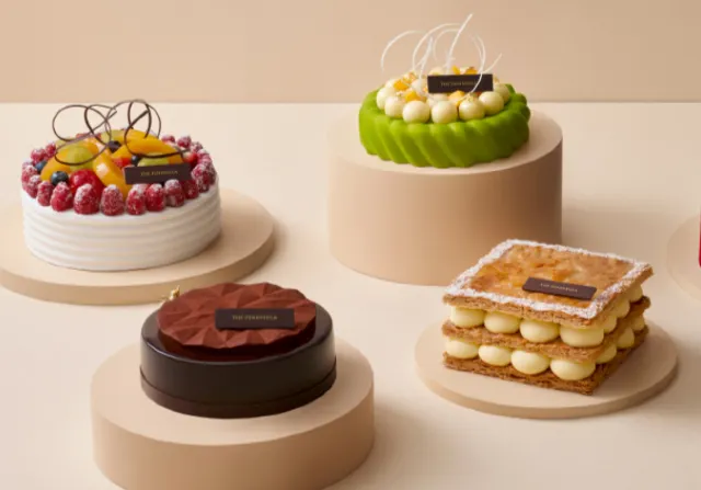 The Peninsula Boutique & Café cake