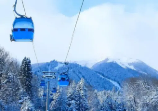 【おすすめスキー場2026】日本人気&穴場スキー場6選!スキー場・初心者向けの服装・アクセス・周辺ホテルまで完全ガイド