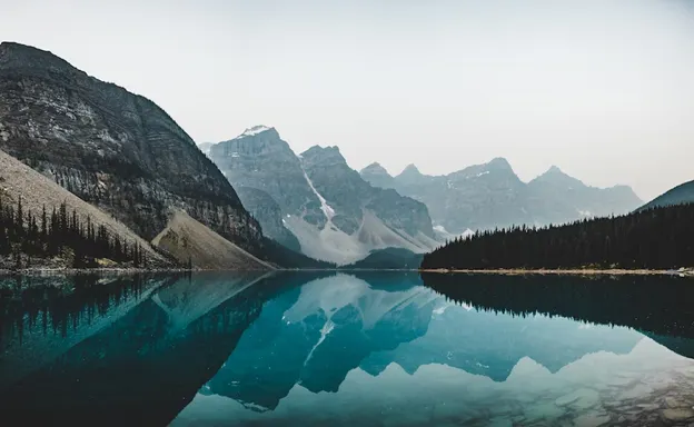Moraine Lake at Banff National Park