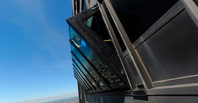 TILT – Chicago's Highest Thrill Ride