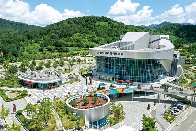 기차여행 1박 2일 밀양 아리랑아트센터