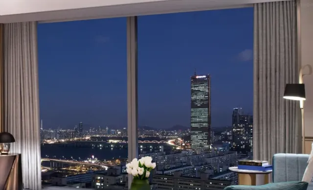 불꽃 세계 축제 호텔