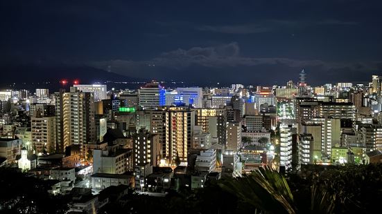 住在山上的酒店，去展望台十分方便，可以順便看看鹿兒島的夜景，