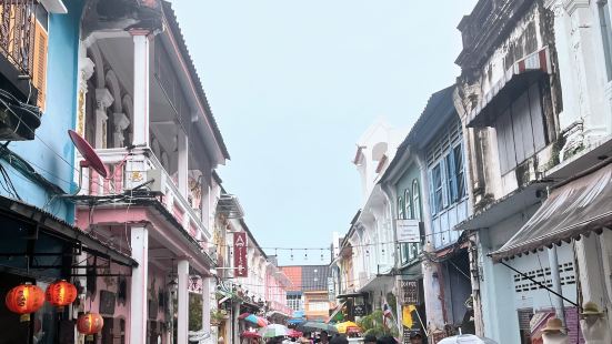 Visiting old town in Phuket wa