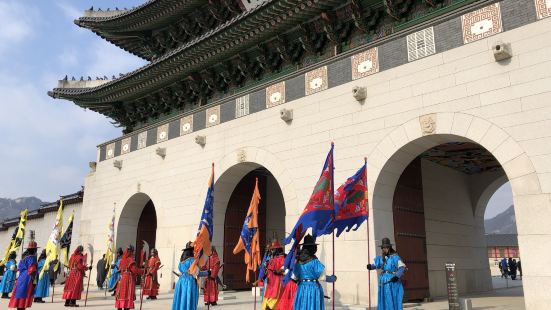 Visiting Gyeongbokgung Palace 