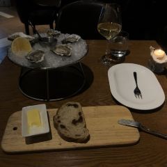 Oyster Show Restaurant & Lounge User Photo